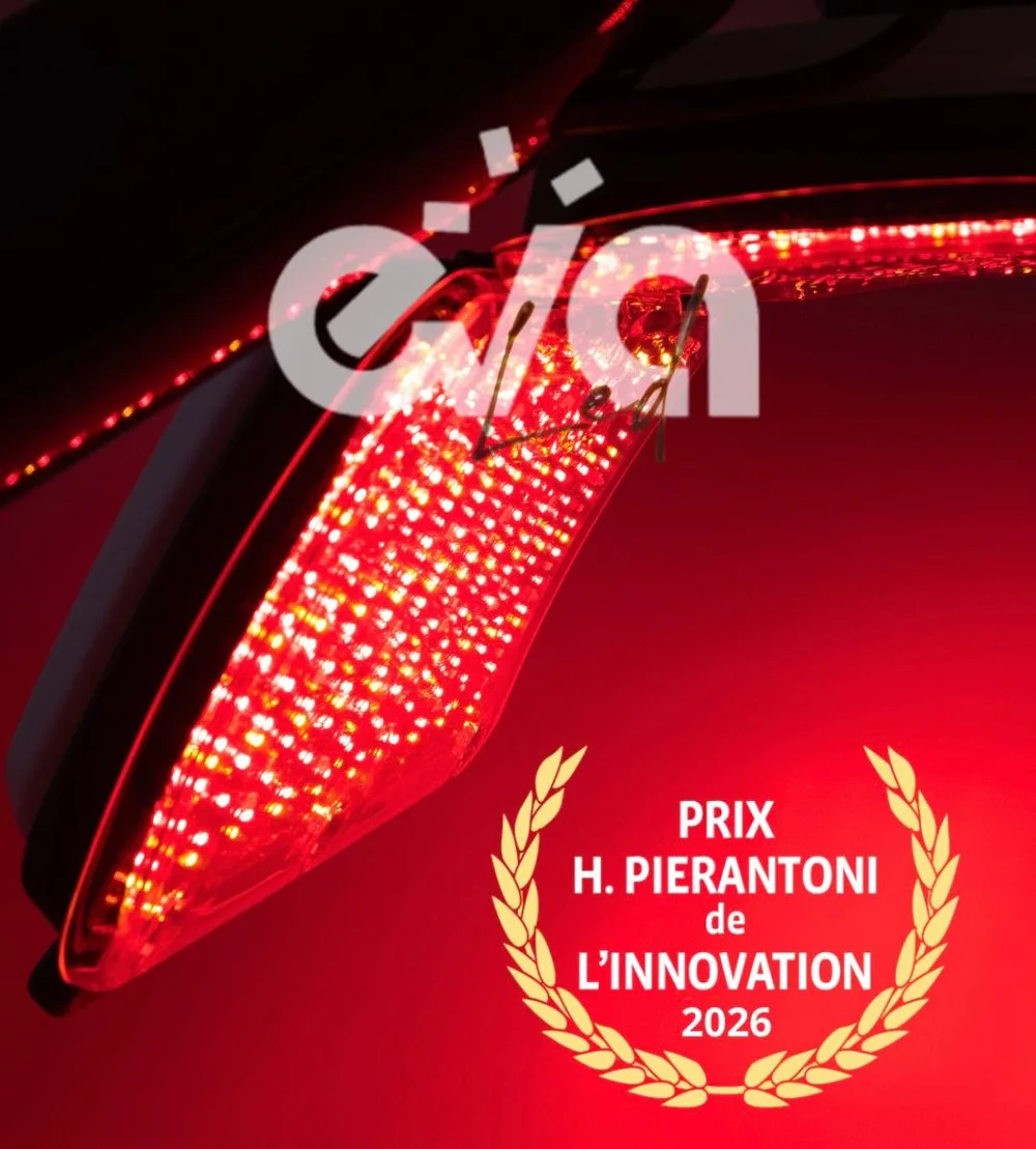 Panneau EVA LED allumé en lumière rouge, lauréat du prix H. Pierantoni de l’Innovation 2026