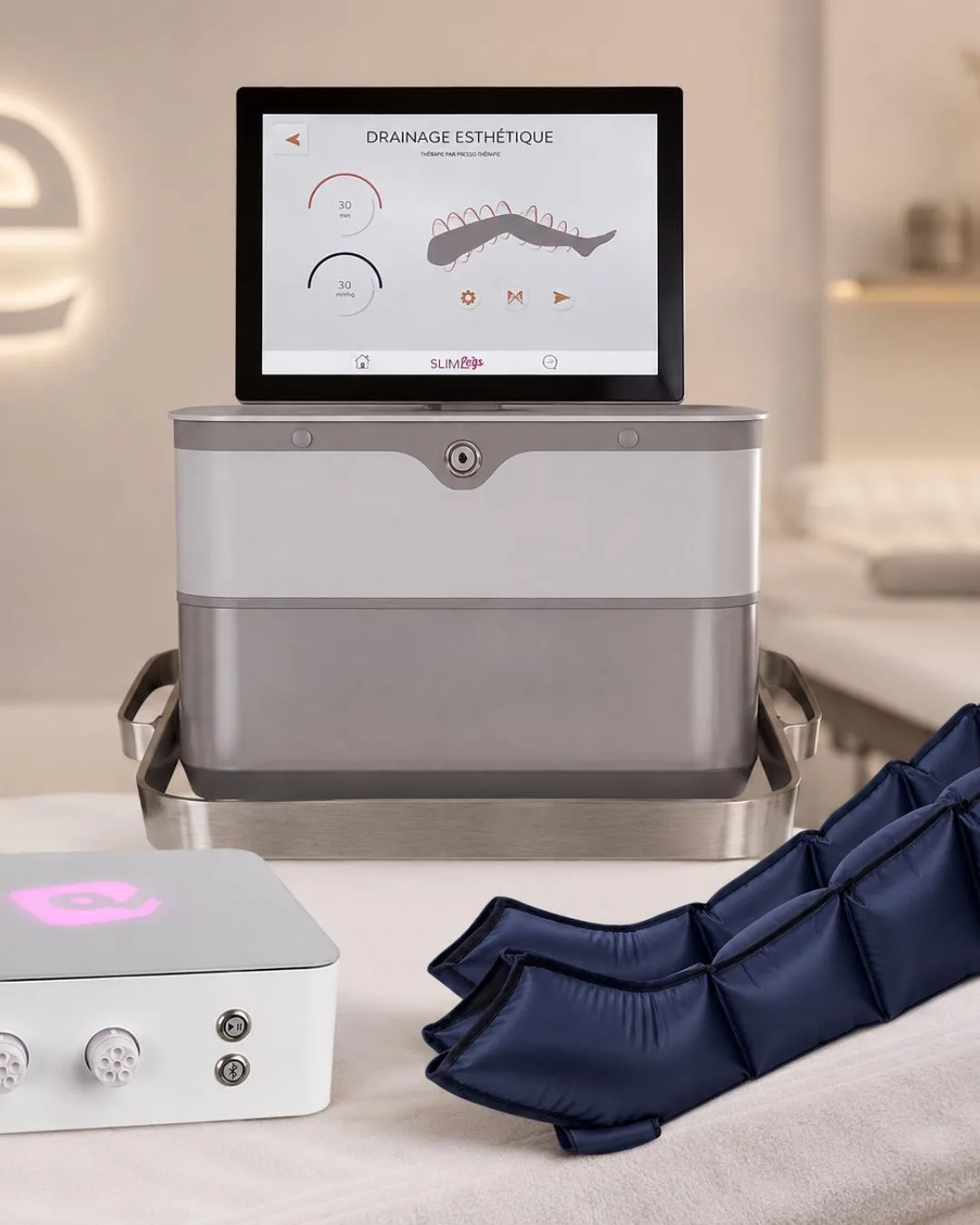 Appareil de pressothérapie à écran tactile et ses bottes de drainage